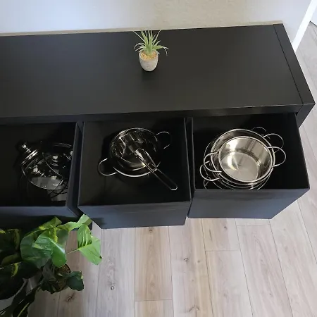 Apartamento Dg - Einfach Aber Sehr Komfortabel - Für Bis Zu 12 Personen - Gruppen, Messe, Monteure, Studenten - Voll Ausgestattet - 3 Smart-tv 55 Zoll Netflix, 1000 Mbit Wlan, Voll Ausgestattete Küche