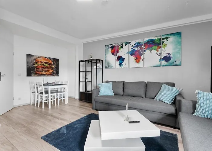 Dg - Einfach Aber Sehr Komfortabel - Fuer Bis Zu 12 Personen - Gruppen, Messe, Monteure, Studenten - Voll Ausgestattet - 3 Smart-tv 55 Zoll Netflix, 1000 Mbit Wlan, Voll Ausgestattete Kueche Lejlighed Duisburg